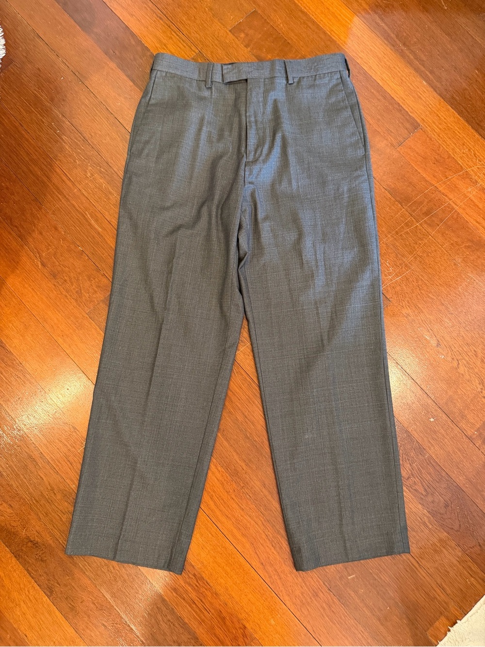Axist Men's Dress Pants in Dark Gray